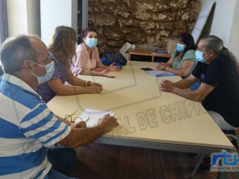 Fiestas acuerda con Acitur y colectivos implicados proponer que el Carnaval de Chipiona se celebre del 19 de febrero al 6 de marzo