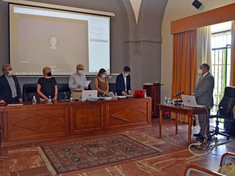 Tesis Doctoral de la Universidad de Sevilla por Juan Antonio Tocino Olarte