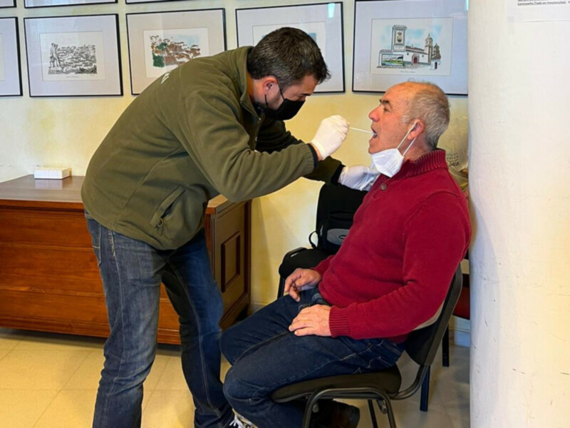 El proyecto ADN, emprendido para identificar a represaliados del franquismo, arranca con 53 muestras en Villamartín