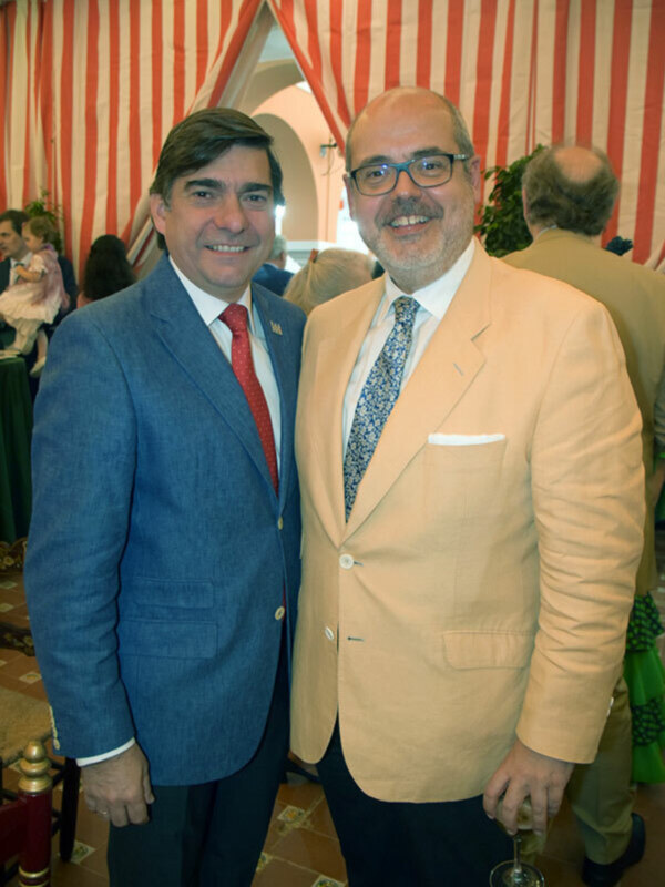 Recepción del consejo de Hermandades y cofradías en la Feria de Abril