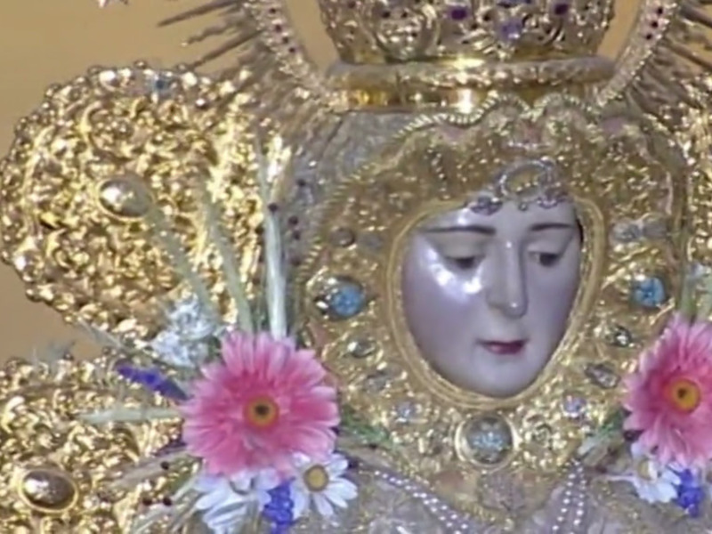 Canal Sur ofrece en directo la procesión de la Virgen del Rocío por Almonte