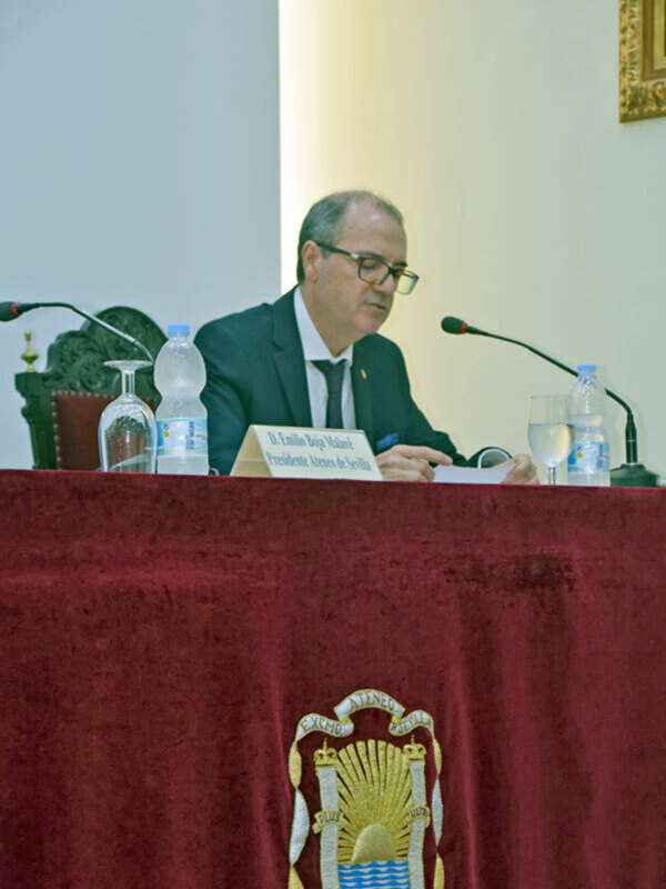 José María Izquierdo el descubridor de su gracia
