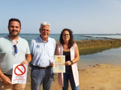 Una campaña municipal trata de evitar el daño que ocasionan las camaroneras en los corrales de pesca de Chipiona