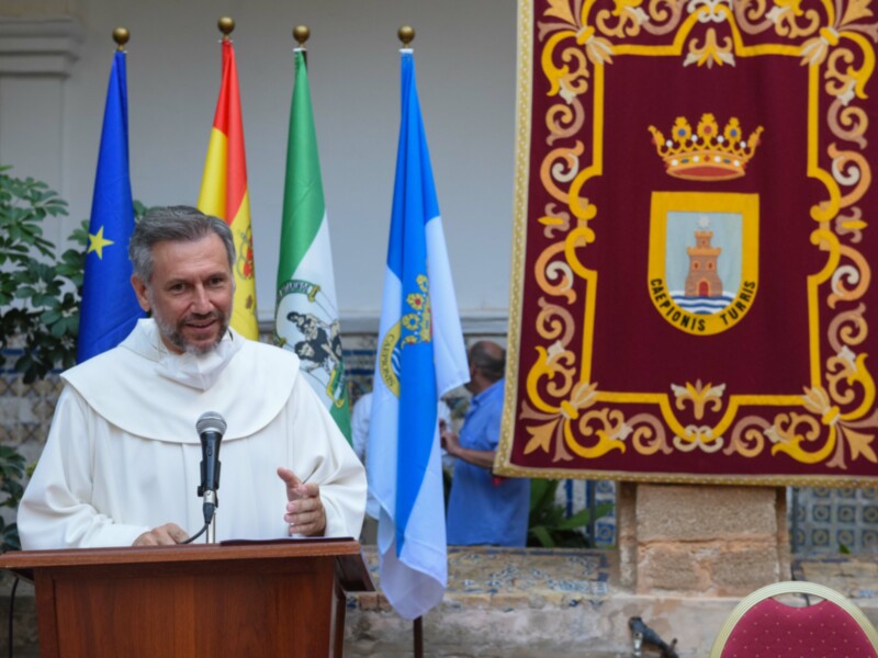 A cinco días de la Virgen de Regla segunda edición del libro ‘Regla de Chipiona’, de Miguel Gallardo, que pone al día una devoción 