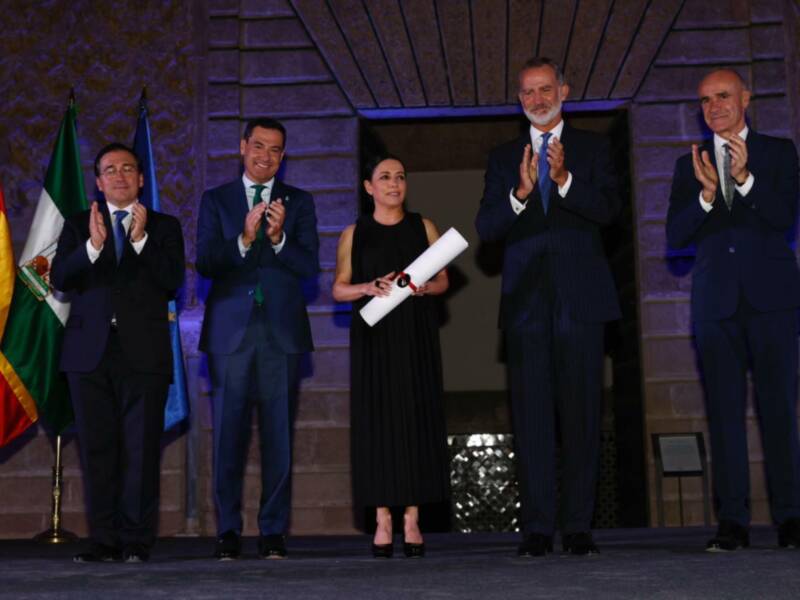 El Rey entrega a Eva Yerbabuena el primer Giraldillo Internacional de Flamenco ‘Ciudad de Sevilla"