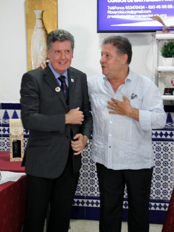 Asociación de Barman Andaluza, crea la escuela de formación  en la barriada sevillana de los Príncipes  