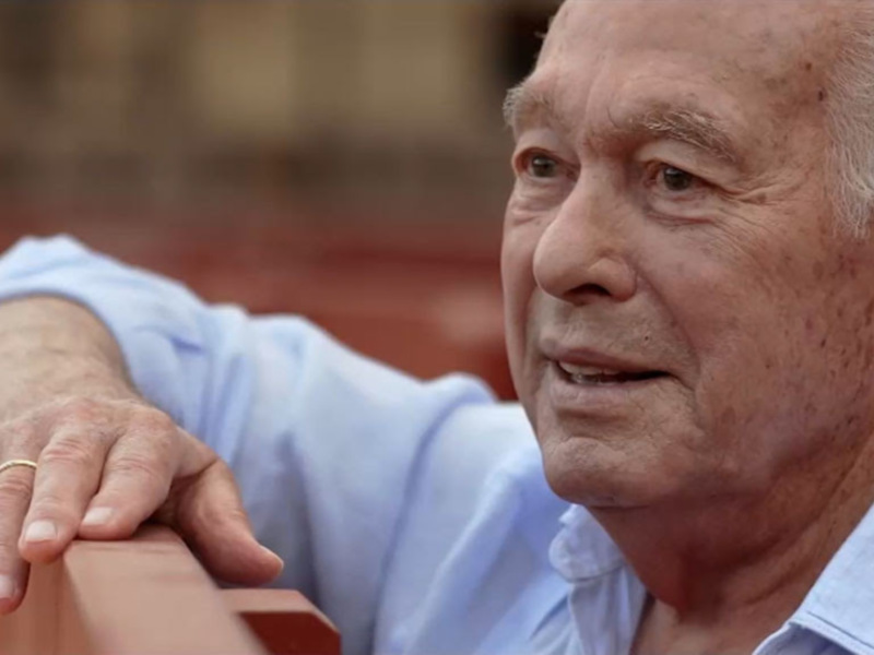 Canal Sur TV emite este lunes el primer capítulo de "Curro Romero, el Faraón"