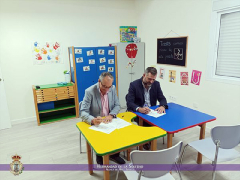 La Hermandad de la Soledad de Alcalá del Río becara a dos usuarios/as de la Fundación Tas