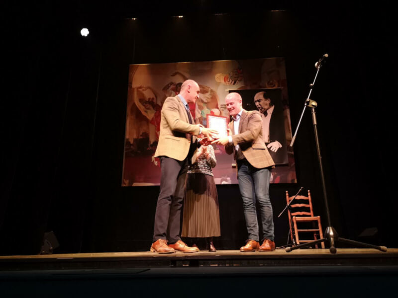 Antonio Muñoz, ha asistido en el Teatro Flamenco Triana de la Fundación Cristina Heeren a la clausura de la segunda edición del certamen.
