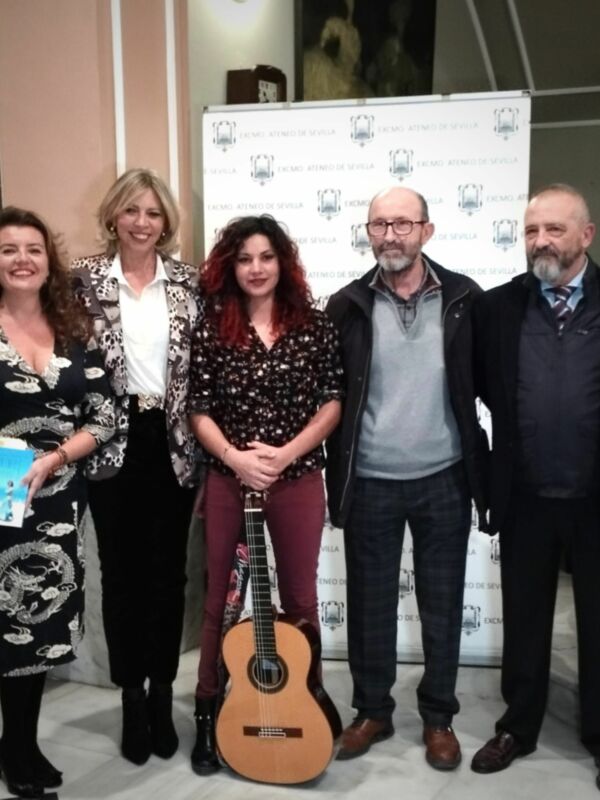 ÉXITO EN LA PRESENTACIÓN DEL LIBRO DE MICRORRELATOS “ANÓNIMOS INFINITOS 3” EN EL ATENEO DE SEVILLA con LLENO ABSOLUTO