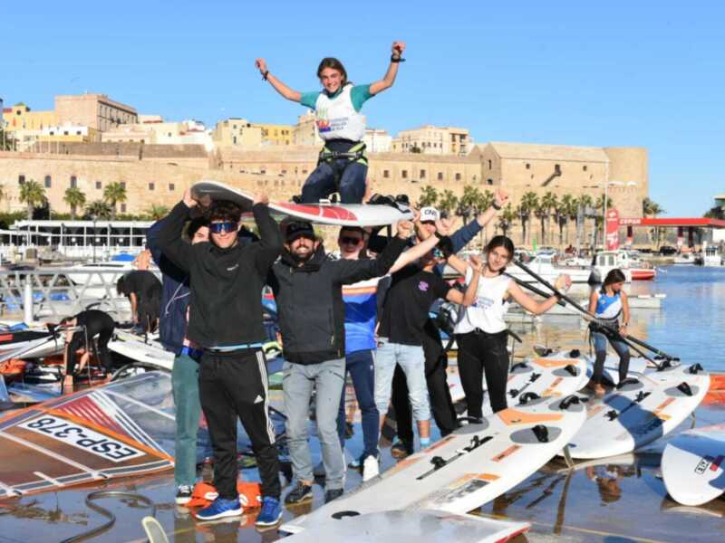 El Club Náutico Sevilla se corona en el Campeonato de España de Techno e iQFoil infantil y juvenil 