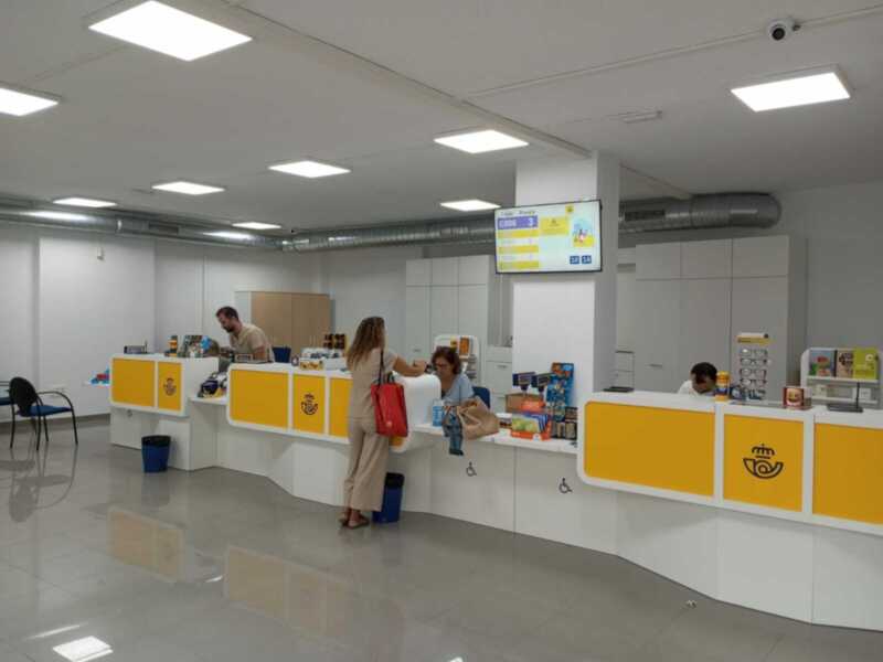 Correos celebra el brillante comienzo de su nueva oficina en Algeciras al mes de su apertura