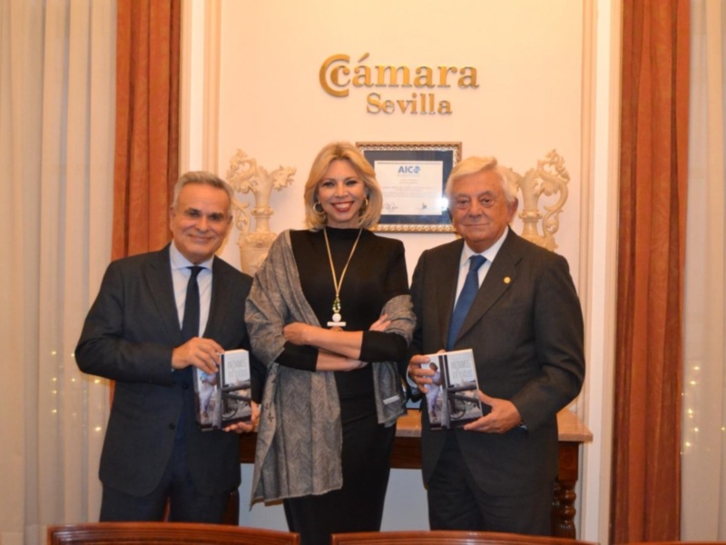 Gran éxito Presentación octavo libro Marina Bernal en Cámara de Comercio . Vídeo 