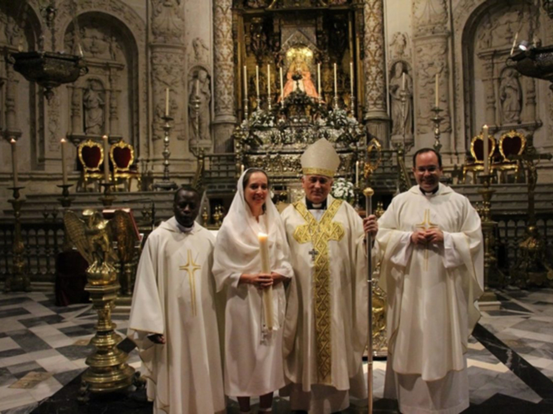 La Catedral hispalense celebra la consagración de una nueva Virgen para la Iglesia de Sevilla