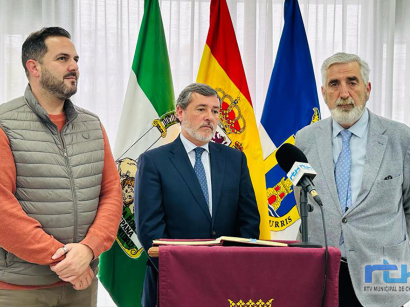 Alfonso Candón visita Chipiona para abordar con el gobierno municipal asuntos sobre inclusión social, juventud, familias e igualdad