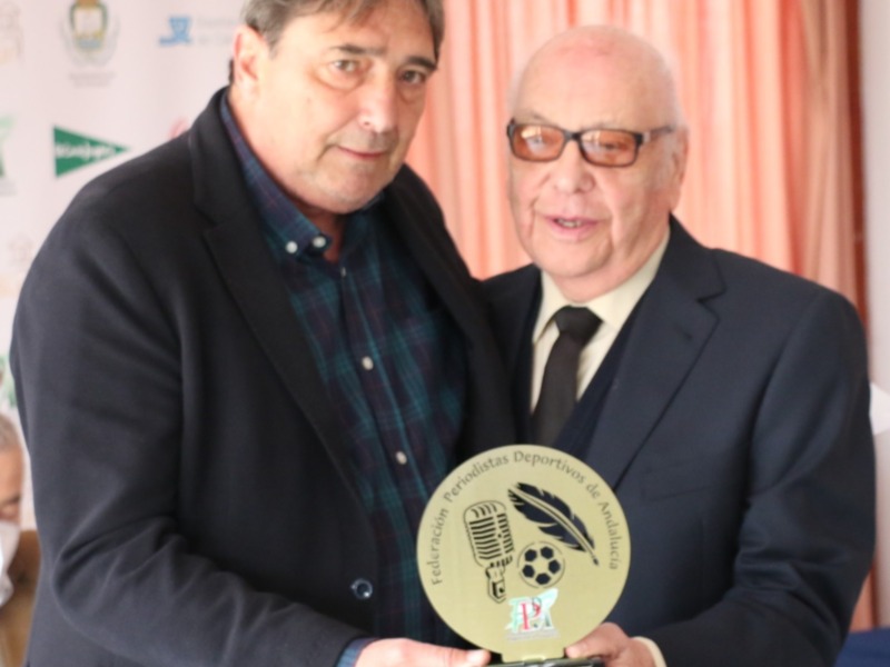Adiós a un periodista incansable como Fernando Gelán 
