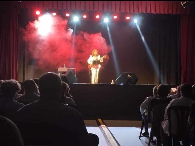  Maravilloso concierto de la cantante cubana Luiba María Hevia en Chipiona, el Día de la Hispanidad.