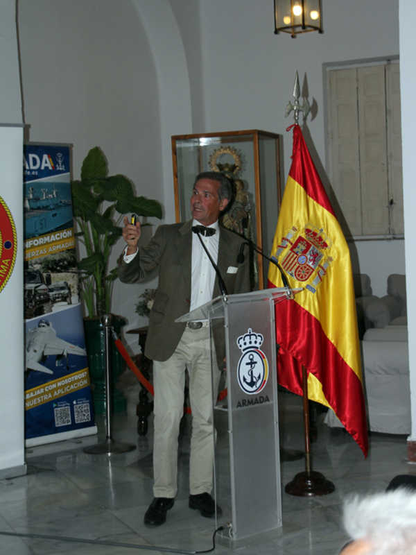 La Capitanía Naval de Sevilla acoge una conferencia sobre la evolución del transporte marítimo desde la Flota de Indias.