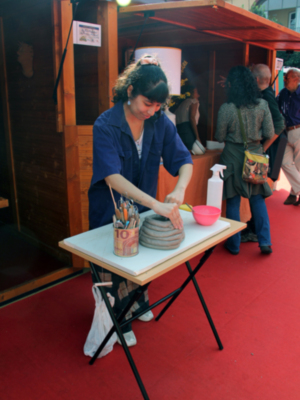Éxito de la III Feria Provincial de Cerámica Artesanal en el patio de la Diputación de Sevilla