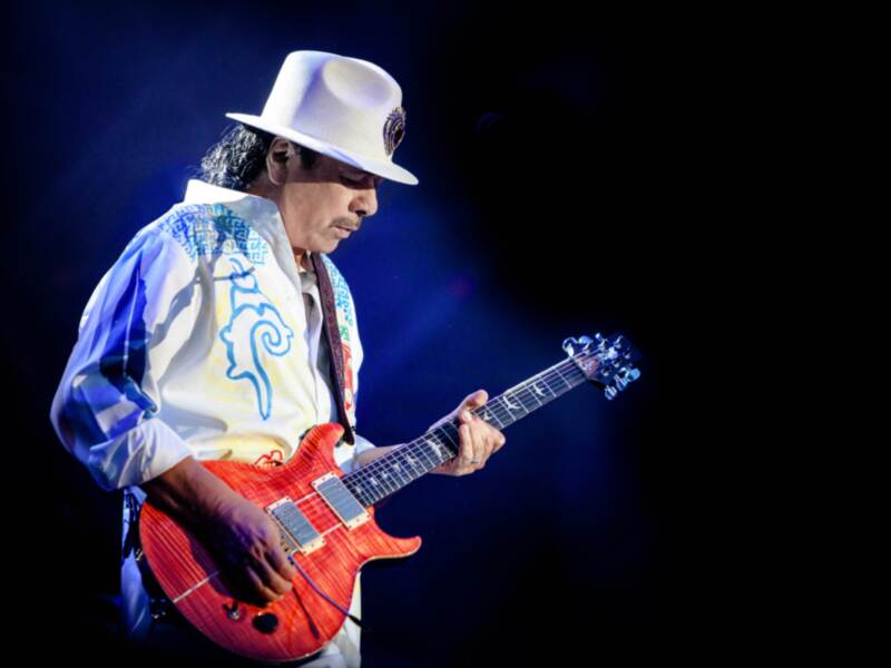 SANTANA, UNO DE LOS MEJORES GUITARRISTAS DE LA HISTORIA, CONMEMORARÁ EL 25 ANIVERSARIO DeL ‘SUPERNATURAL’ EN TIO PEPE FESTIVAL JEREZ 2025