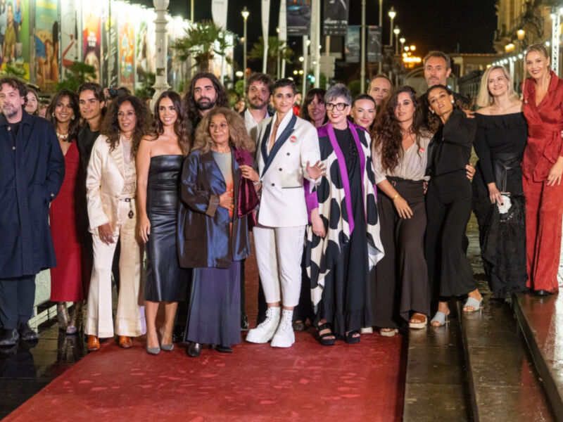 'Flores para Antonio', la película documental original Movistar Plus+ liderada por Alba Flores, se ha presentado en el Festival de San Sebastián