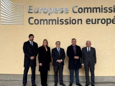  La Comisión Europea apoya la conexión de alta velocidad entre Faro, Huelva y Sevilla                                                            