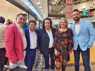  Balbino Bernal convierte su nueva tienda en un punto de unión entre moda y cultura en Sevilla 