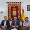 Firmada la prórroga por otro año más del convenio que habilita ayudas de FCC Aqualia en los recibos de familias vulnerables de Chipiona