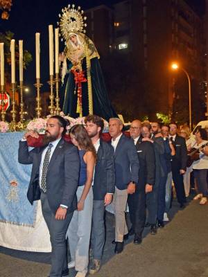  Nuestra Señora del Desconsuelo recorre las calles de la Barriada de los Principe y del Polígono Norte de Sevilla,en una jornada de oración y recogimiento